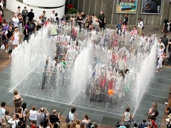 Jeppe Hein Appearing Rooms