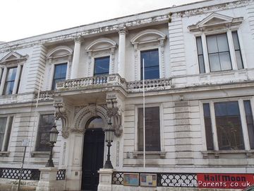 Half Moon Young People's Theatre